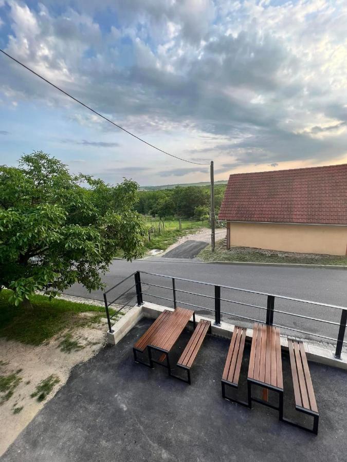 Apartamento Proste Sklipek Jaroslavice  Exterior foto